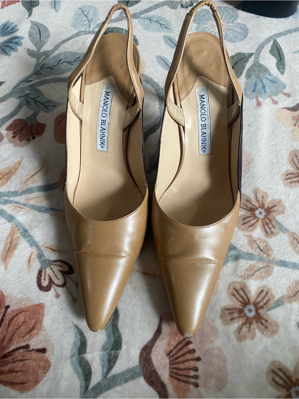 Vintage Manolo Blahnik Camel Leather Pointed Slingback Pumps